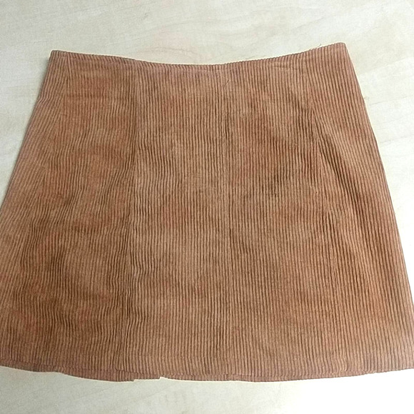 LF One Way Corduroy Snap Button Front Skirt - Picture 2 of 8